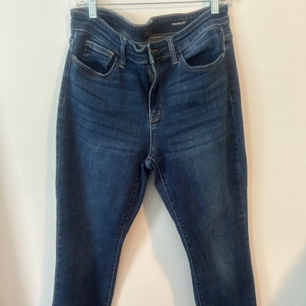 Judy Blue distressed straight fit 5 pocket denim jeans, size 13/31